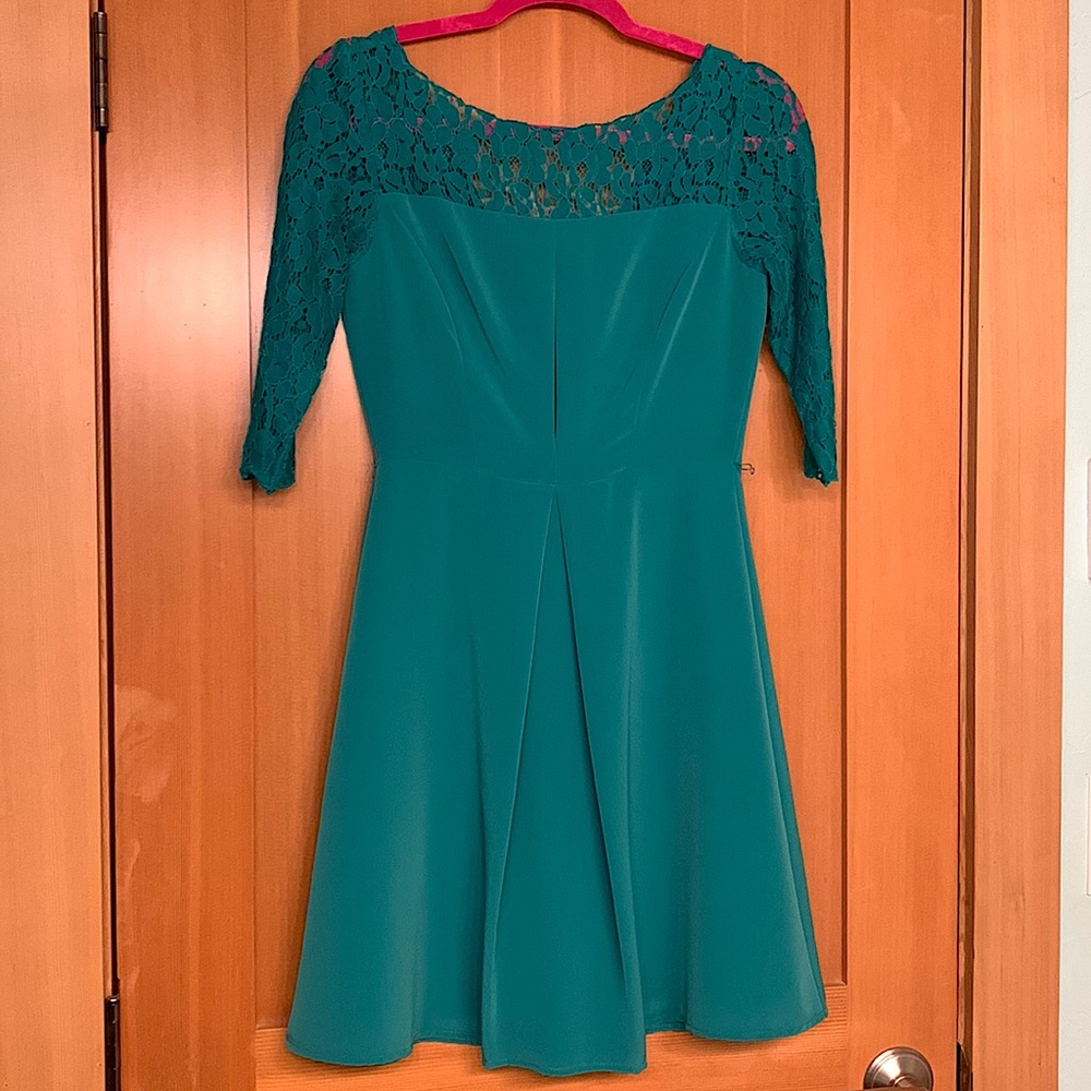 Stunning green Jessica Simpson dress!